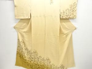 縮緬地花唐草に蝶模様訪問着